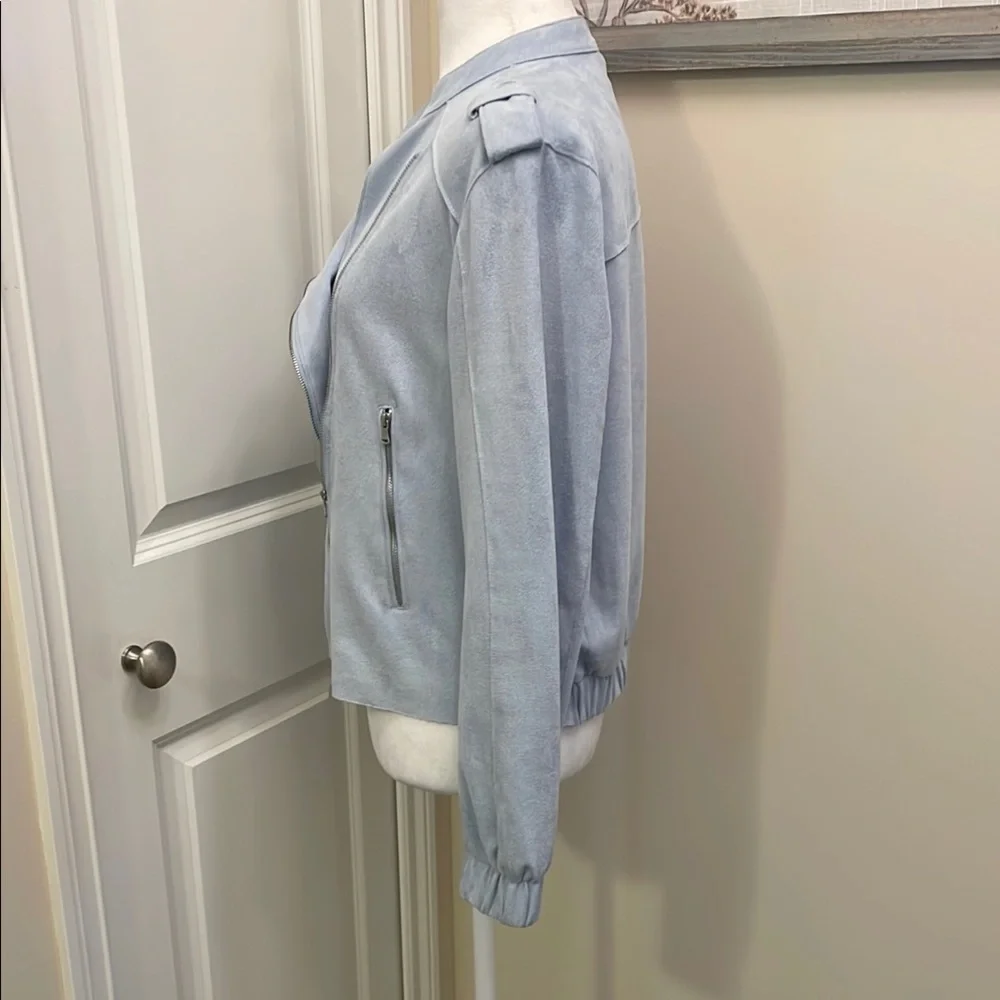 BLANK NYC Blue Suede Moto Jacket with Asymmetrical Design and Lapels. - Picture 7 of 14